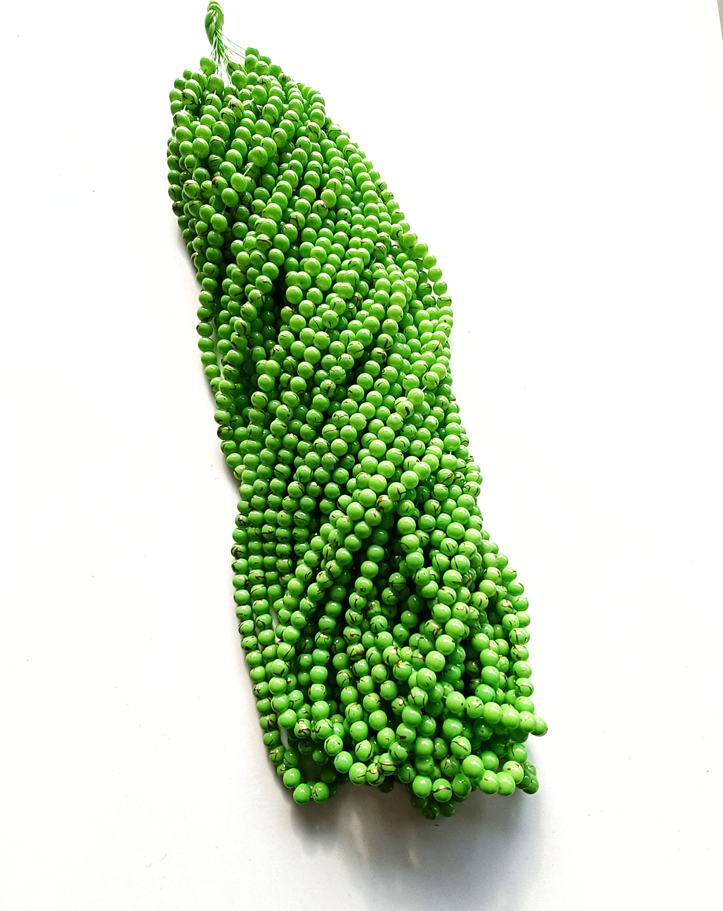 Fıstık Yeşili Yaldızlı 8mm. Dizi Cam Boncuk