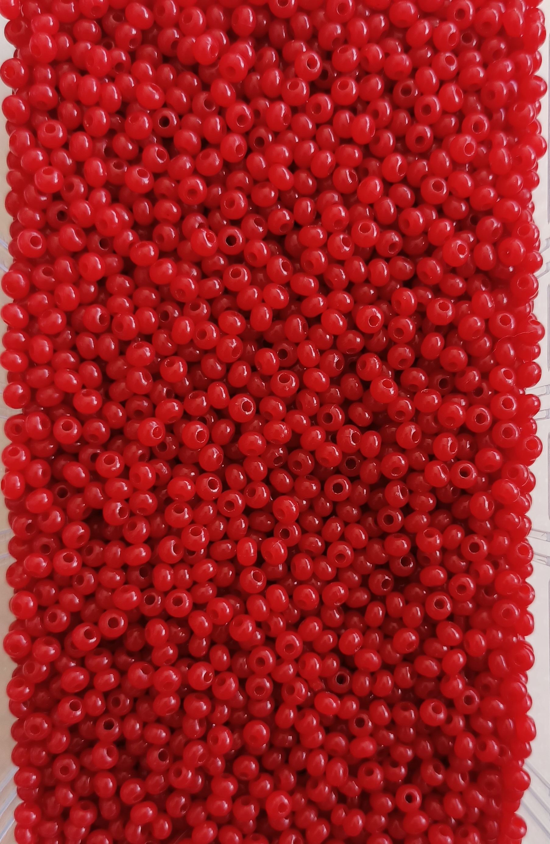 Yassı Plastik Boncuk 4mm.