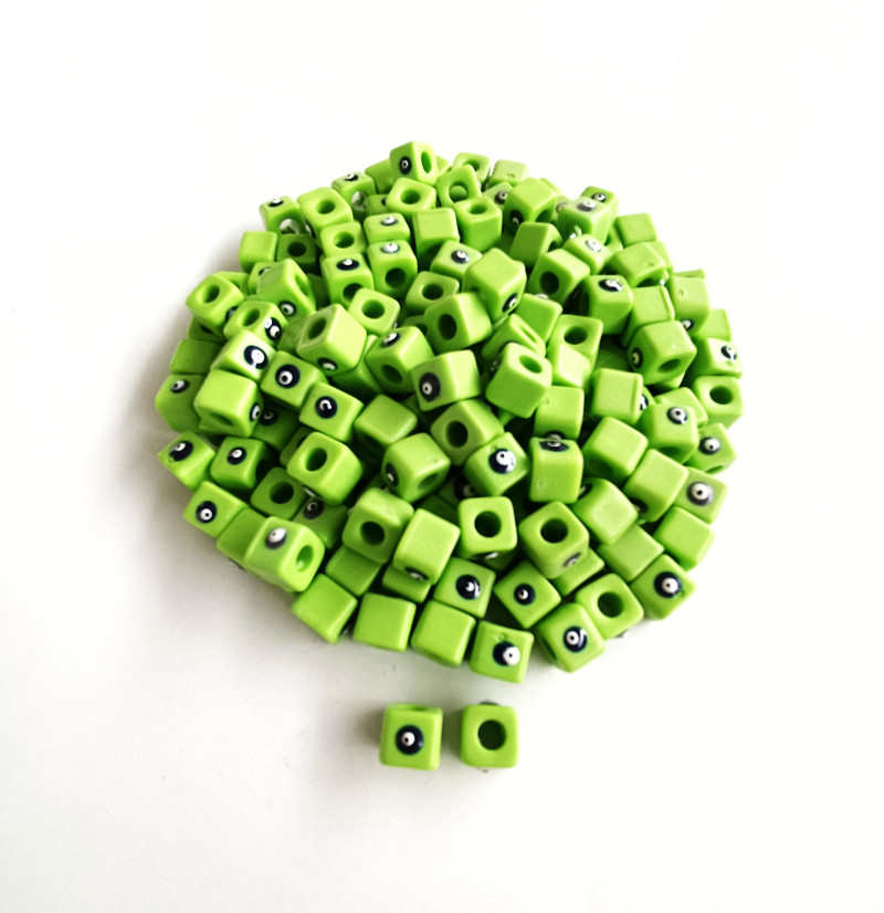 NAZAR BONCUKLARI > Plastik Nazar Boncukları