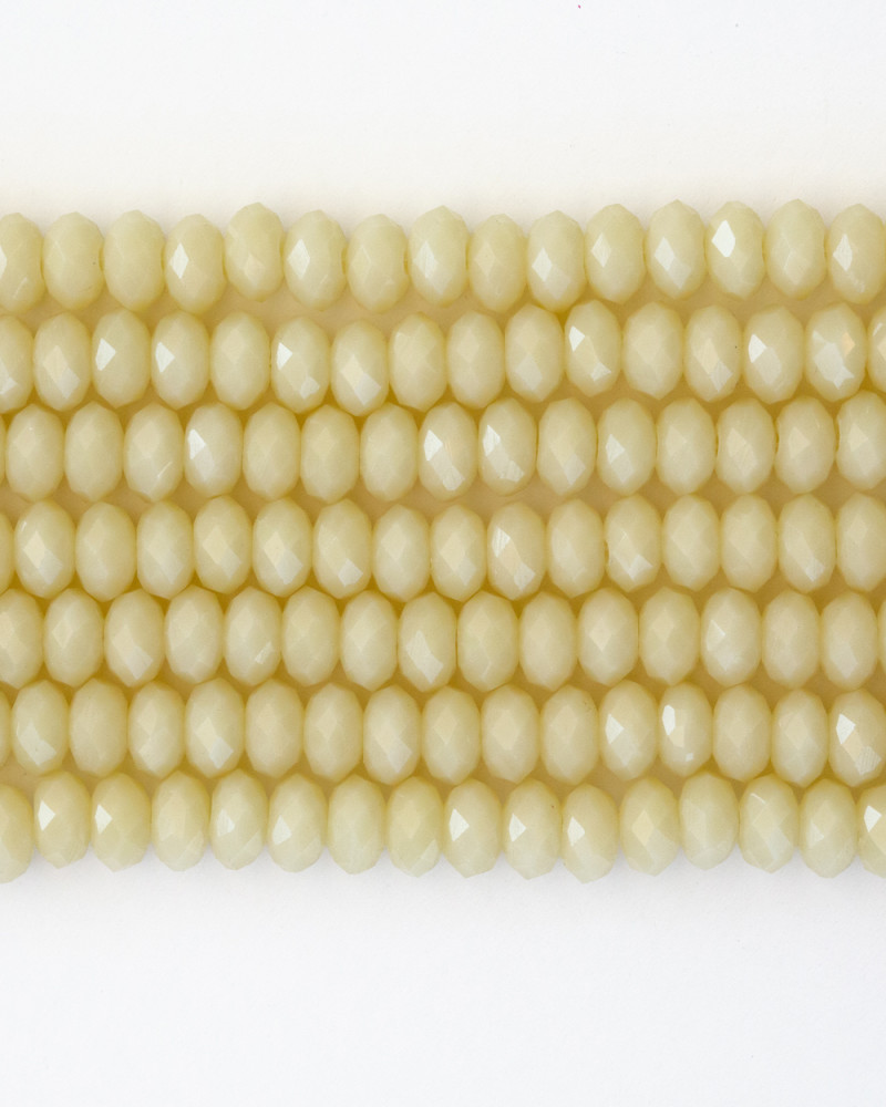 Kırık Beyaz 6mm Kristal Boncuklar Krs0169